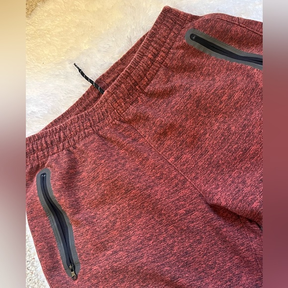 Old Navy athletic shorts - Picture 4 of 8